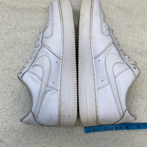 Nike Air Force 1 Triple White fashion shoes CW2288-111 Men’s Size 9.5 - Picture 10 of 13